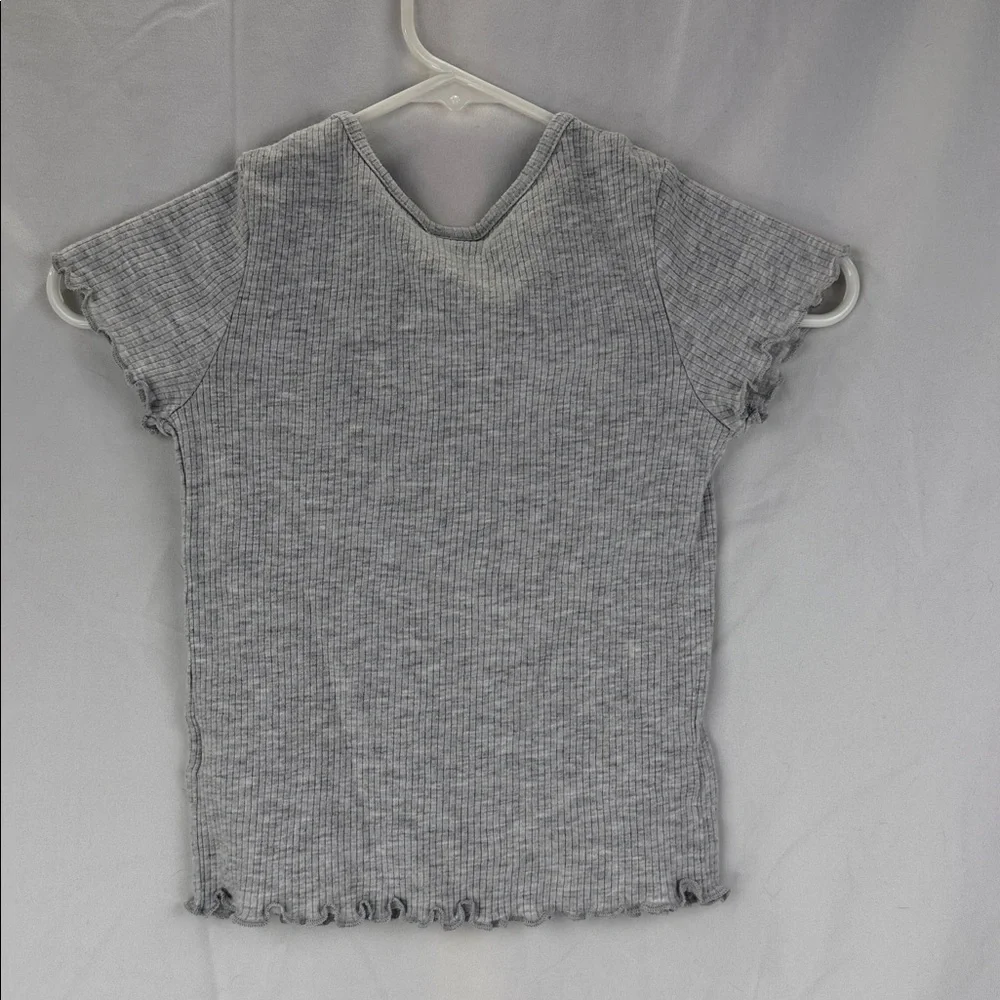 Art Class Light Gray V-Neck Ribbed Tee Girls Size Small 6/6x